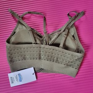 GYMSHARK WOMEN ENERGY SEAMLESS SPORTS BRA GREEN